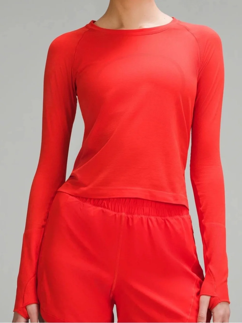 Women’s Lululemon Swiftly Tech Long Sleeve 2.0 Race Length size 6 Orange